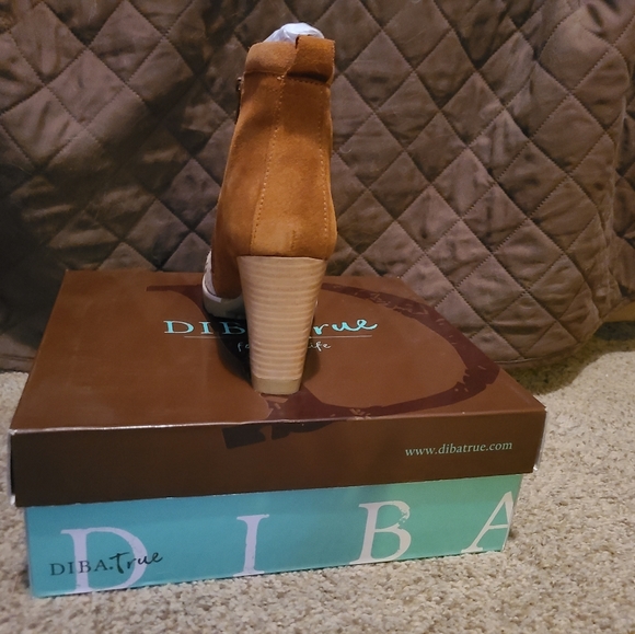 DIBA TRUE for real life BOOTS Size 8 - Picture 3 of 8